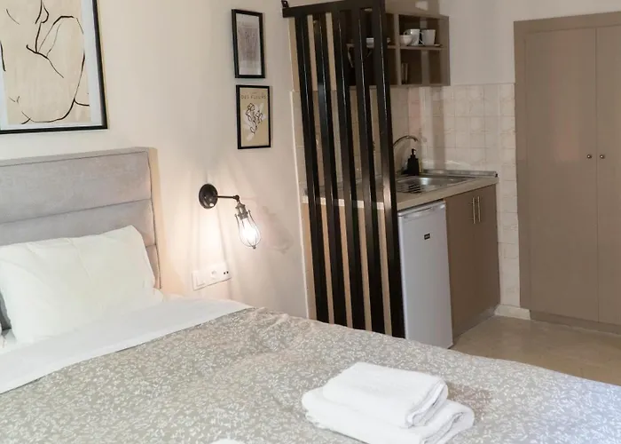 Isidora Bed & Breakfast 3*